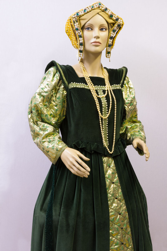 Elizabethian Woman